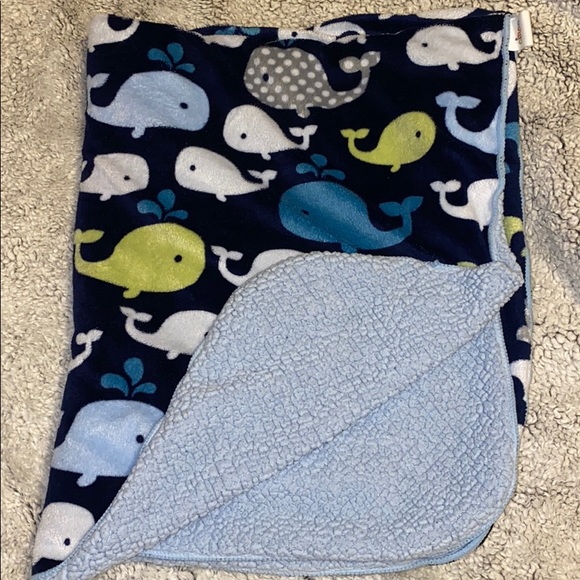 circo whale baby blanket